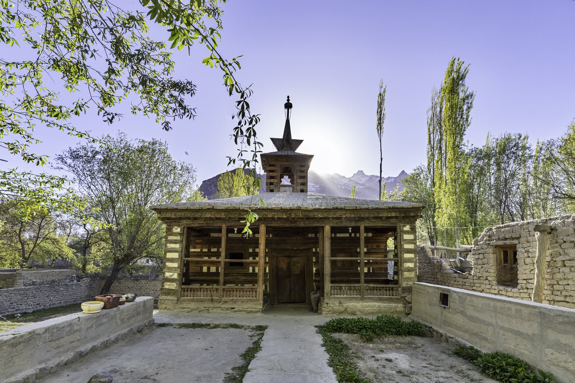 Image of the Amburiq Mosque  1