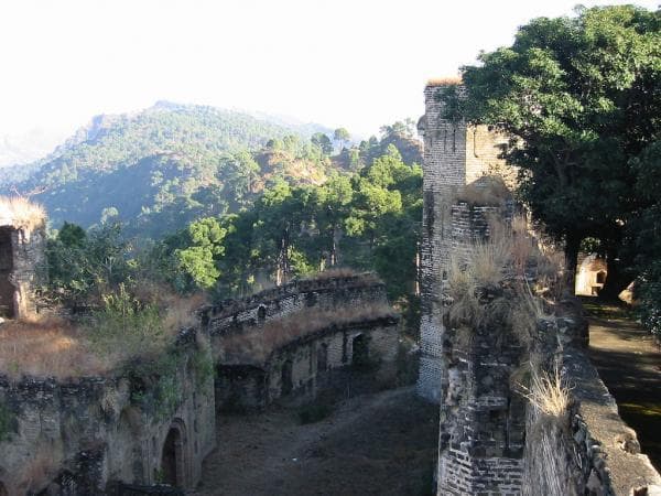 Image of the Baghsar Fort  4