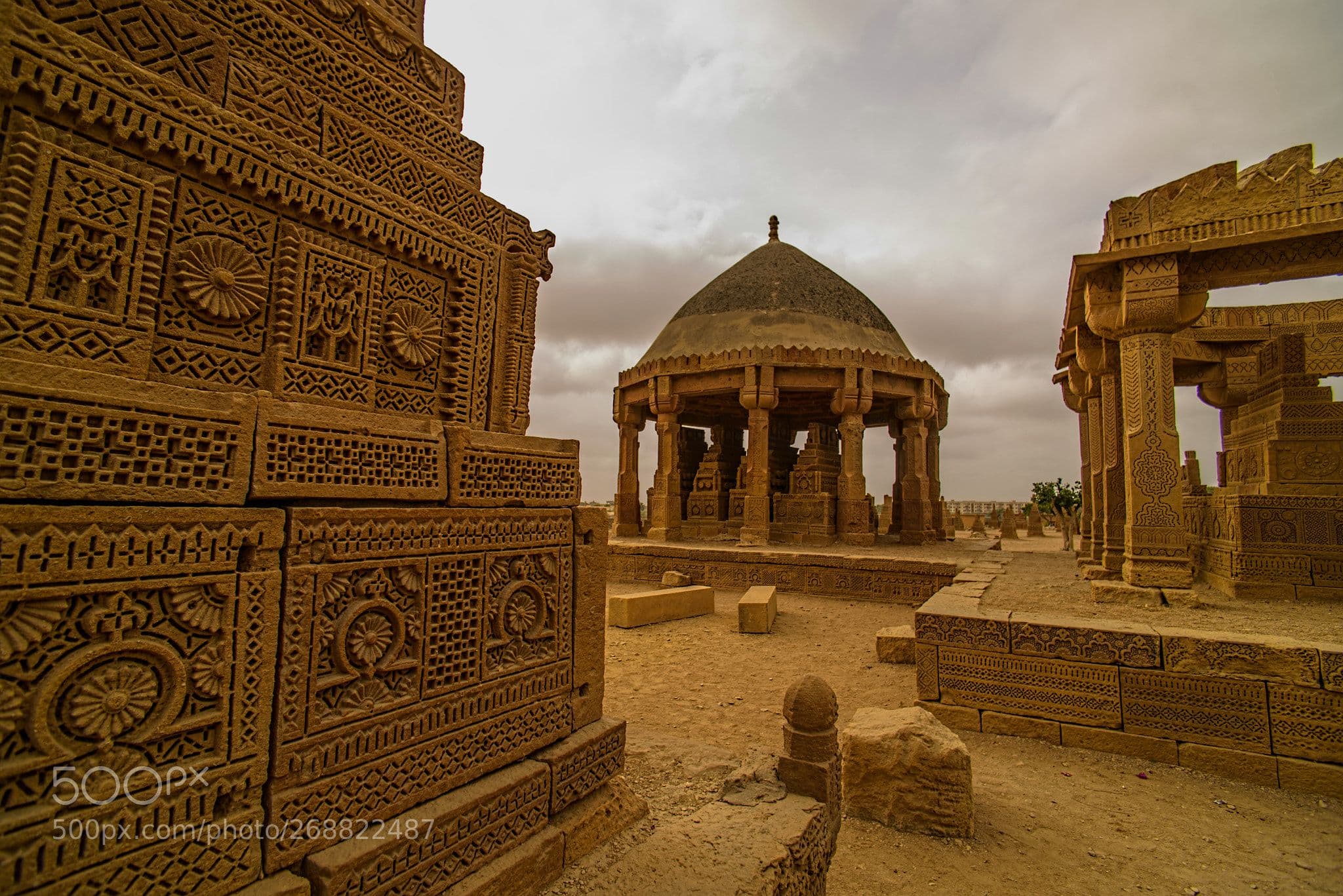 Image of the Chaukhandi tombs  2