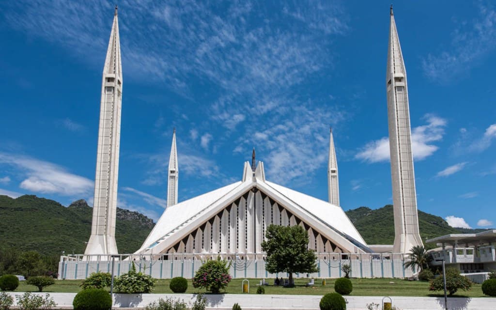 Image of the Faisal Mosque  1