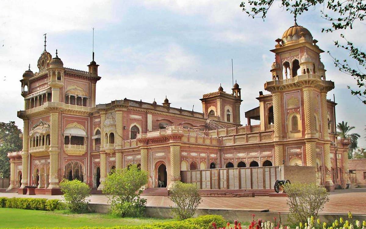 Faiz Mahal