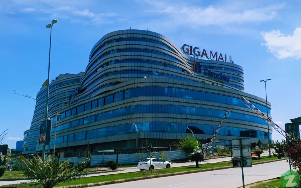 Image of the Giga Mall  5