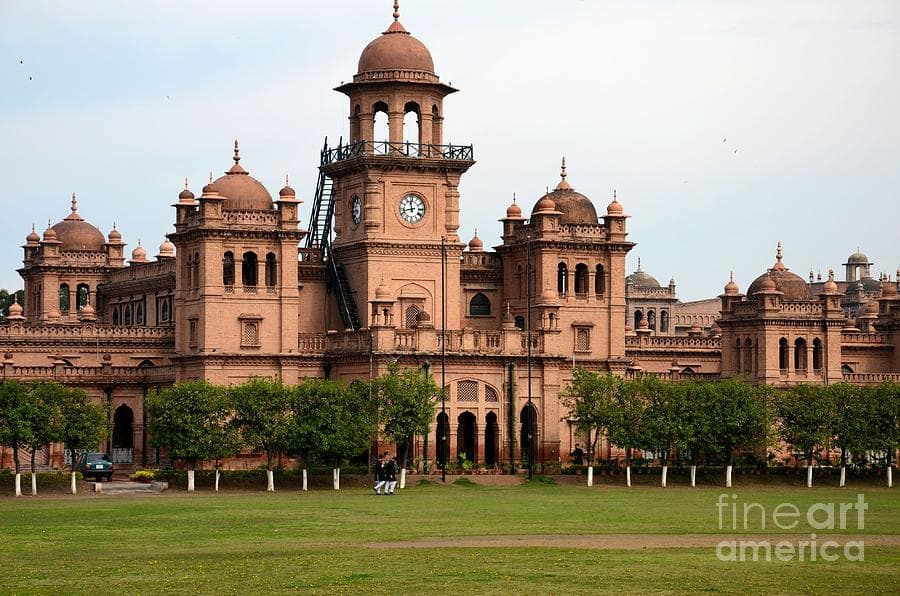 Image of the Islamia College Peshawar  1