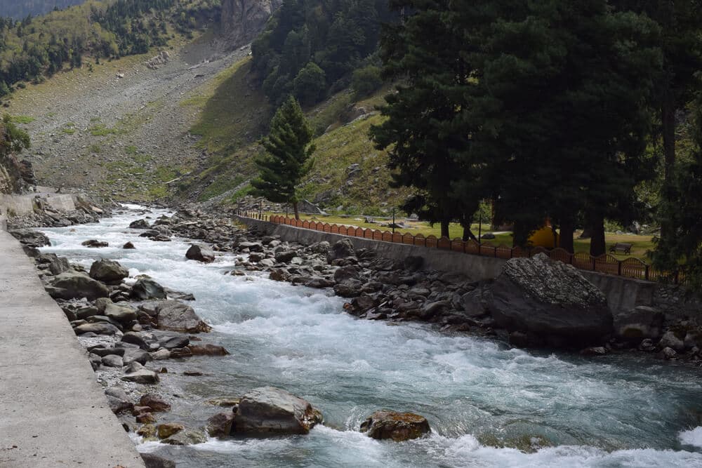 Image of the Jhelum River  5