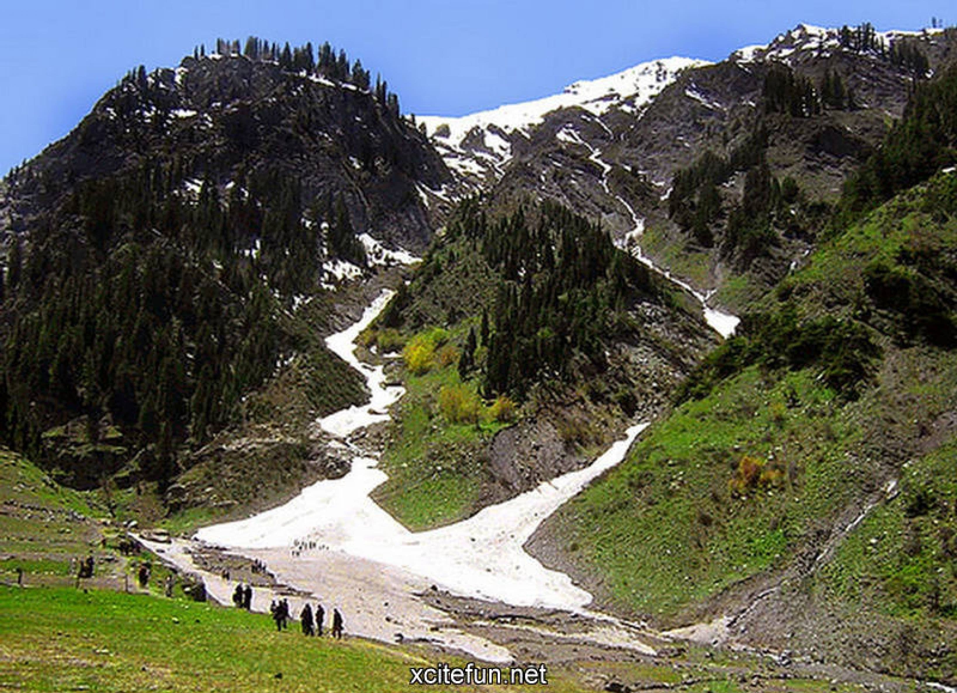 Image of the Kalam valley  6