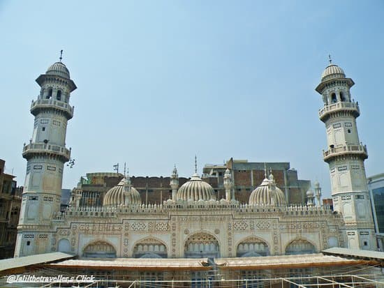 Image of the Mahabat Khan Mosque  4