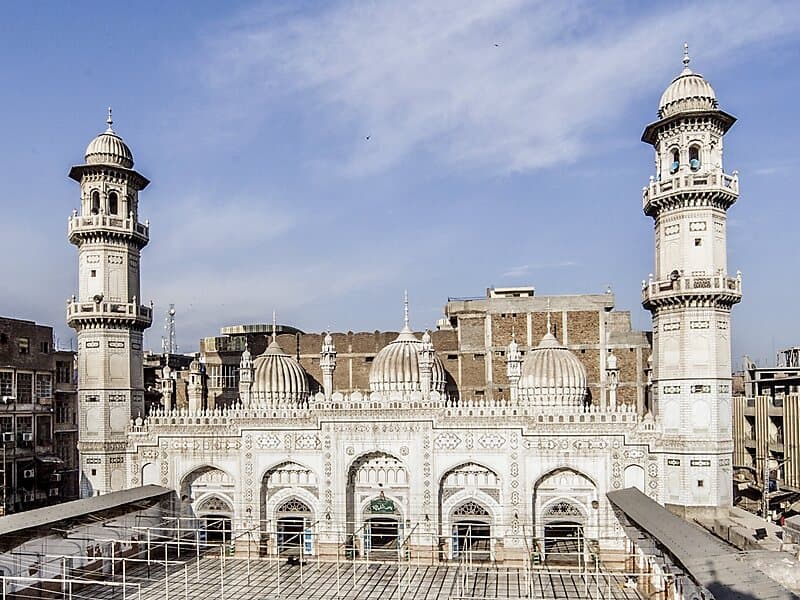 Image of the Mahabat Khan Mosque  2