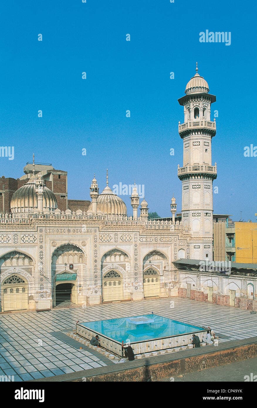 Image of the Mahabat Khan Mosque  3