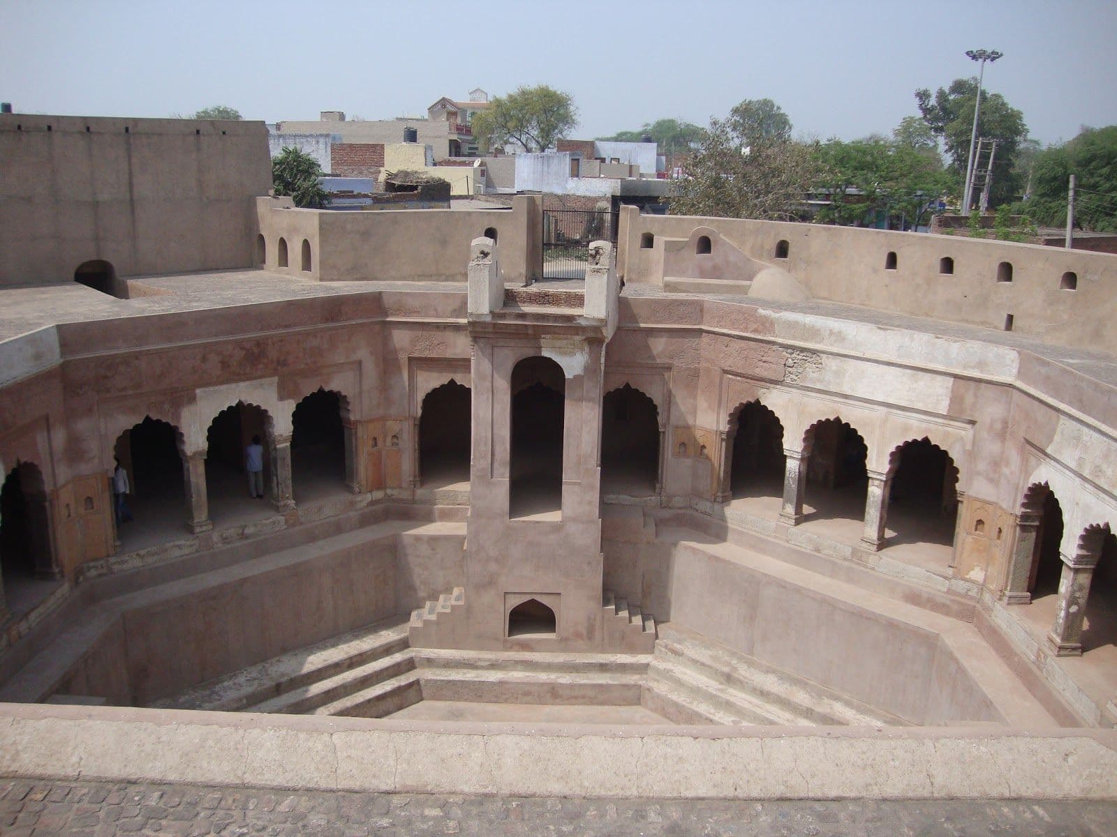 Image of the Nagar Fort  5