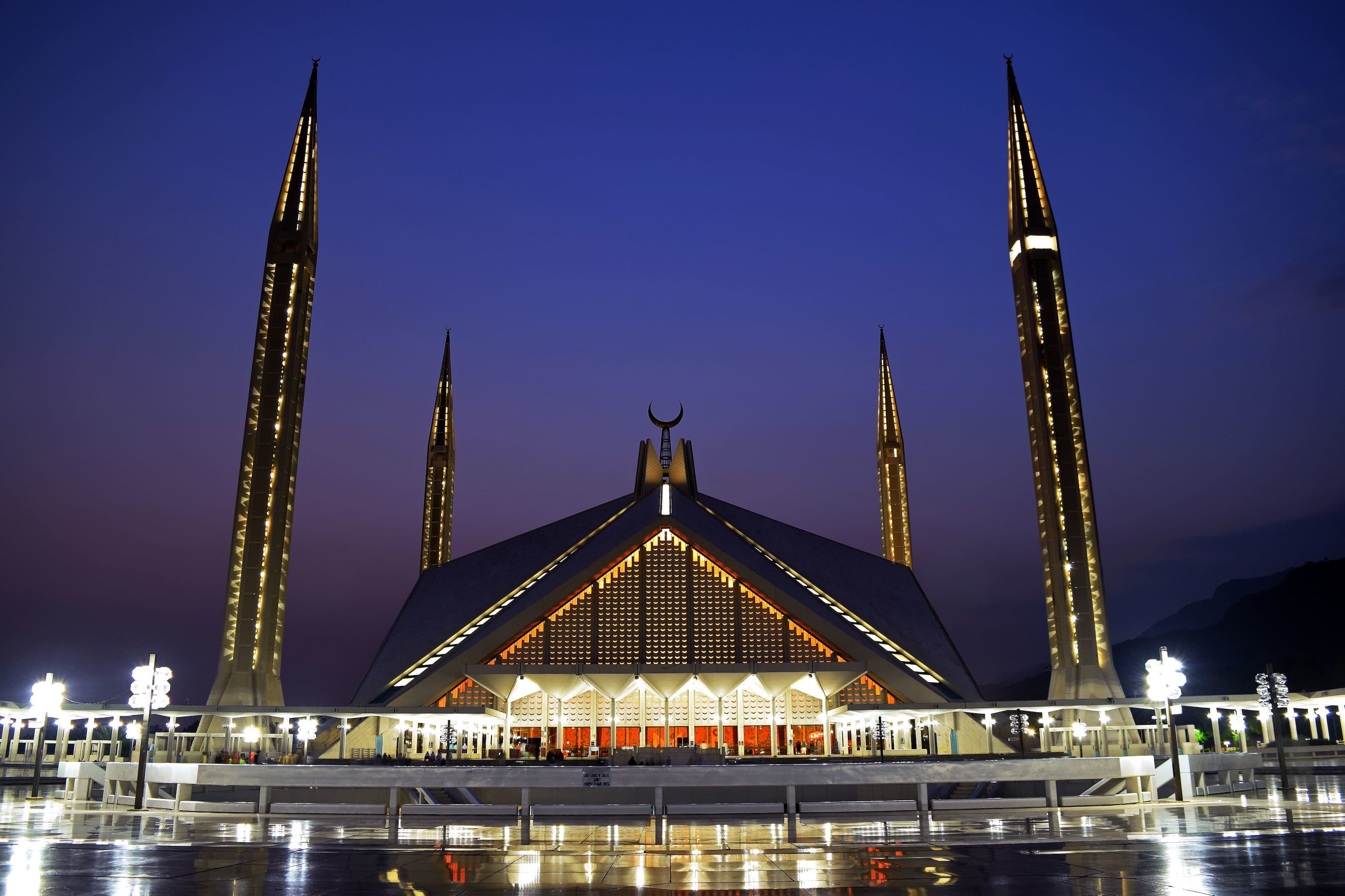 Image of the Pakistan Monument  6