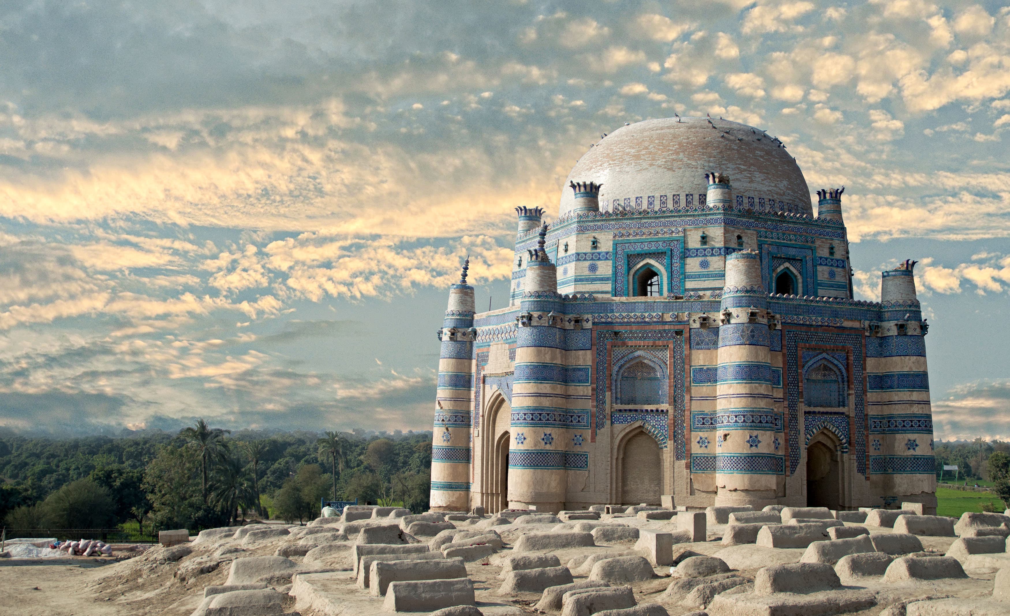 Image of the Pakistan Monument  5