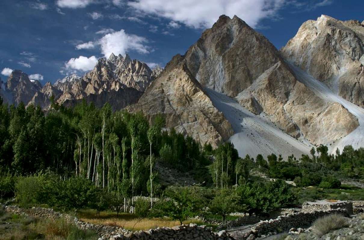 Image of the Passu Village  2