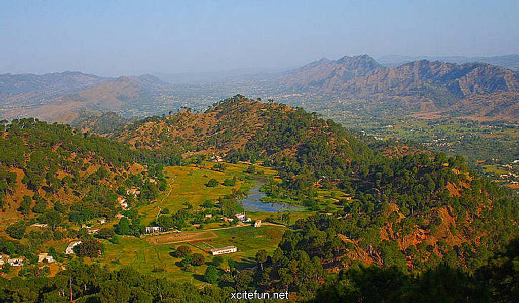 Image of the Samahni Valley  1