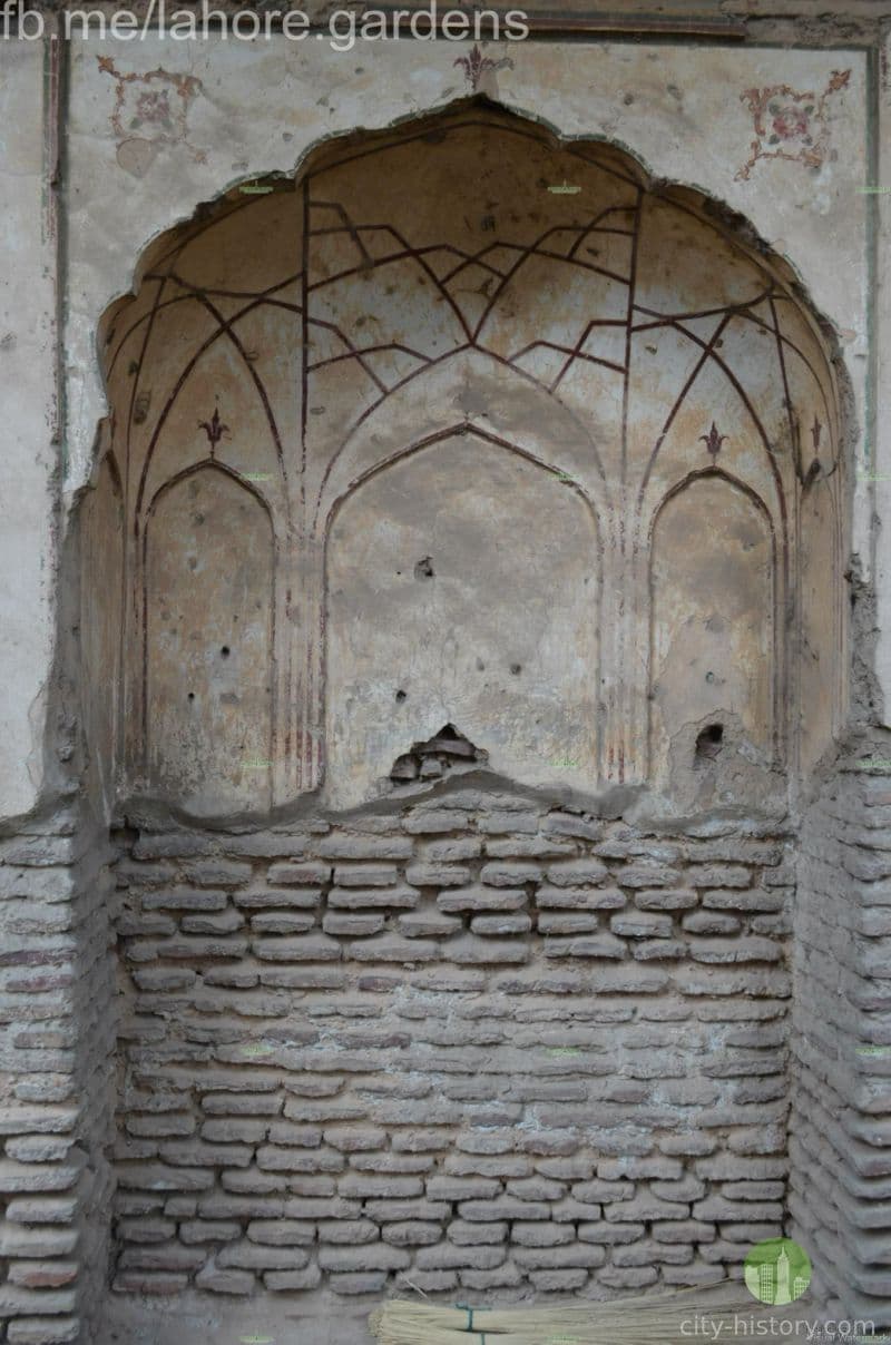 Image of the Shrine of Jani Khan  2