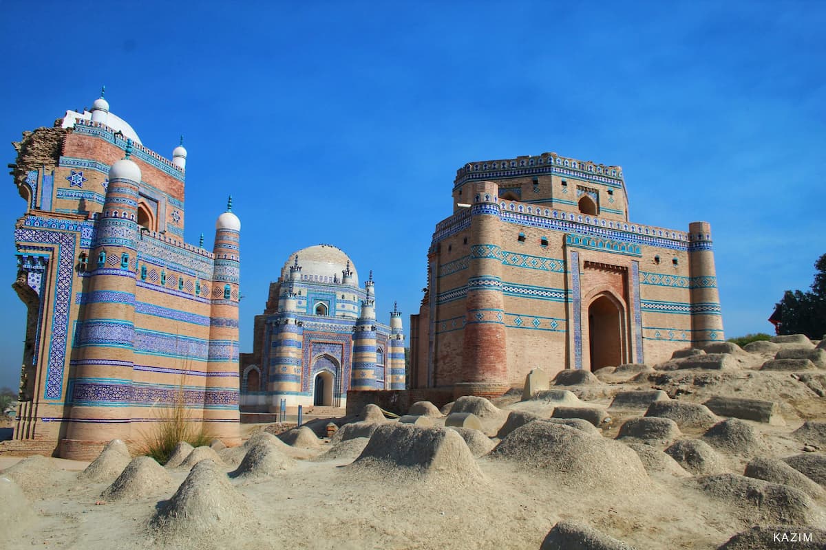 Uch Sharif