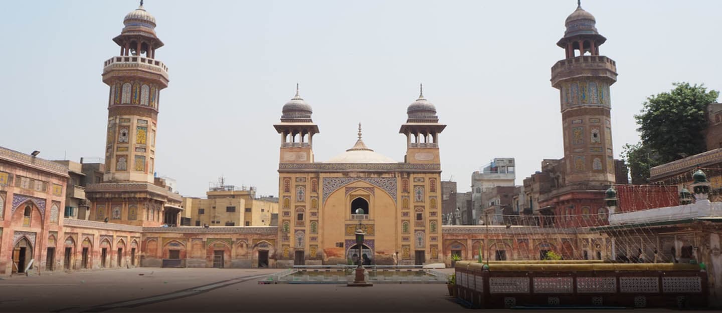 Image of the Wazir Khan Mosque Lahore  7